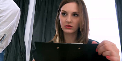 Skinny babe Irina Pavlova cheats on boyfriend at casting