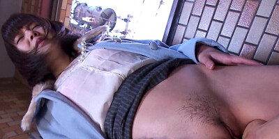 Guy satisfies Asian Eri Hosaka with fingers