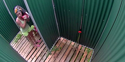 Amazing Young Girl Shower´s Voyeur