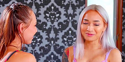 Brunette Lesbian Fingers Asian Teen 18+ - Aidra Fox And Avery Black