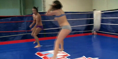 Awesome fight of the sexy Denise Sky and Tiffany Doll