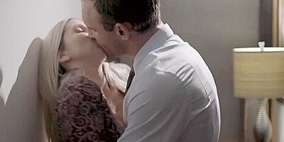 Christie Stevens - Milf Has A Huge Hunger For Big Fat Cock