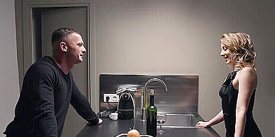 Watch Bouncy Sirens Clip