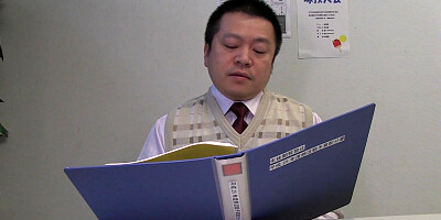 Sayaka Aishiro is shy to meet a guy in the toilet - JapanHDV