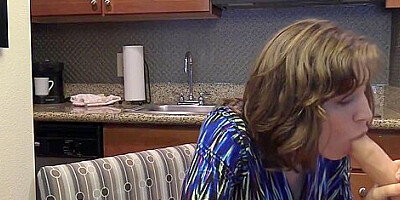 Bettie Bondage – Girls Chat With Taboo Step mom