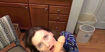 Bettie Bondage – Girls Chat With Taboo Step mom
