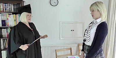 Dyke Grandma In Stockings Cums While Her Pussy Is Licked