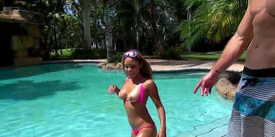 Fantastic treat in the pool from sexy teen 18+ Guiliana Alexis!