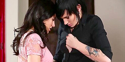 Licks Lesbian Shaved Pussy With Shyla Jennings And Nikki Hearts