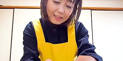 481acz-121 Subjective Camera Video Of A Girl Being Diap