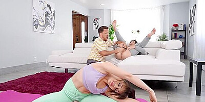 Crazy With Tempting Babe With Kyle Mason, Sneaky Sex And Keira Croft