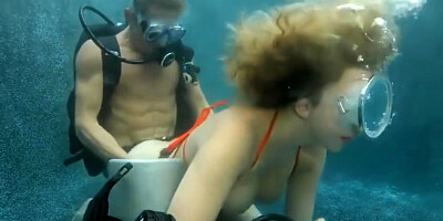 Strokes Cock Under Water