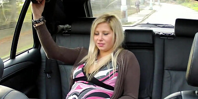 Blonde fucks till jizz in fake taxi
