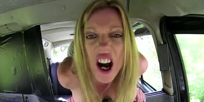 Lucky taxi driver bangs his new damn hot lover inside the taxi