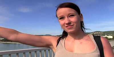 Publicagent Absorbs fitness instructor pounding for money