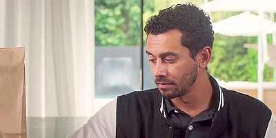 Alex Jones And Savannah Bond - Anal-hungry Stepmom Savannah Seduces Her Stepsons Friend