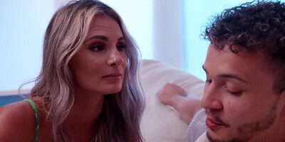 Tattooed Blonde Porn Star Mandy Rhea Give Fan His First