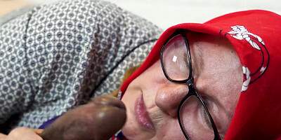 grandma gets ass fucked by an electrician