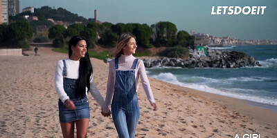 Free Premium Video Lovely Babes Enjoy Orgasmic Lesbian Fuck Full Scene