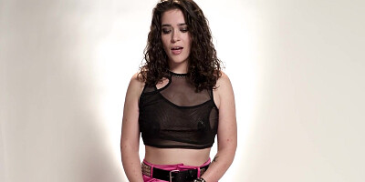 Up Close - How Women Orgasm With Kinky Babe Victoria Voxxx! Solo Female Masturbation! Full Scene