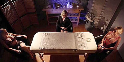 Threesome Action - Amber Jayne And Brittany Bardot