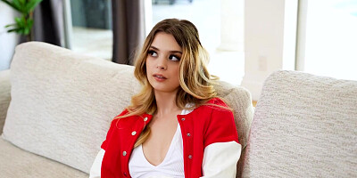 Molly Little - Im A Physical Actress