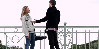 Man tricks Russian chick Luna Umberlay into sex