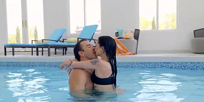 Mia Moore takes the finish directly on her pretty face