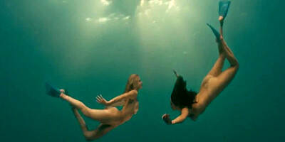 Celebs nude in water compilation - Gretchen Mol Kelly Brook