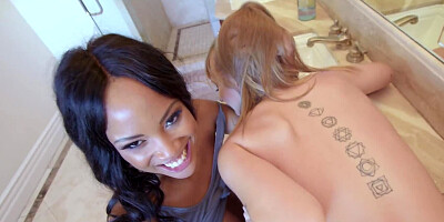 Petite blonde and her ebony friend are having a threesome