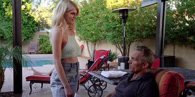 Stepdad accidentally cums in blonde teen's pussy