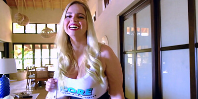 On Location North Coast: Three Girl Shower