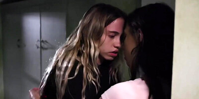 Bullied Teen 18+ Khloe Kapri Fucks Popular Gia Derza In The Bathroom During Overnight Party