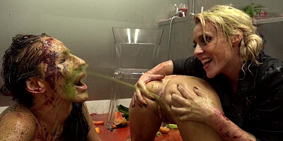 Brittany Bardot, D Va And Valentina Sierra In Massive Zucchini Oral