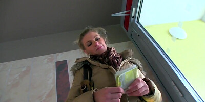 I met this young and gorgeous blonde on the bus