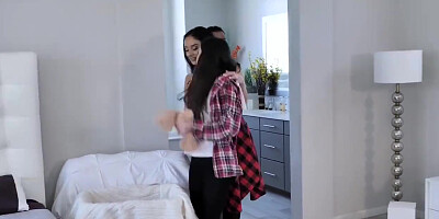 Sheena Ryder And Johnny Castle In teen 18+ Impregrates By New Foster Step dad In A 3some