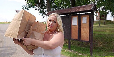 Pregnant Seductress Took Advantage Of Collectors Naivety