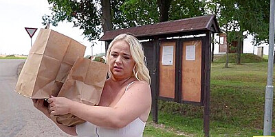 Pregnant Seductress Took Advantage Of Collectors Naivety