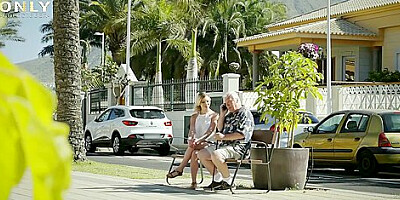 Public Trailer With Gentle From - Missy Monroe