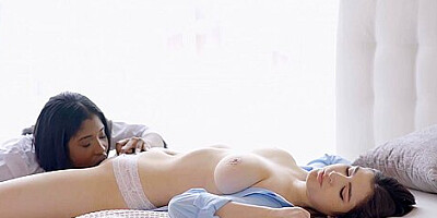 Marry Morrgan In Magnificent Lesbians Boni And Make Love In The Morning