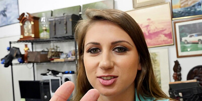 Chubby girl Ivy Rose sucks a hard cock in the office