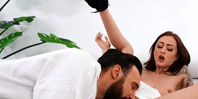 Gliding inside tattooed skinny's pussy bearded man drill her well