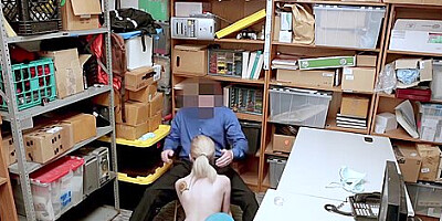 Crook Lexi Lore Gives Mouth And Pussy To Avoid Prison