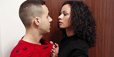 Perfect Stacy Blooms Curly Video