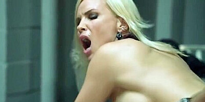 Lisa Ann, Nikki Benz - Fly Girls