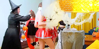 Stunner Elise Moons Originals Movie