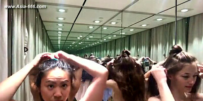 peeping white girls changeroom.2