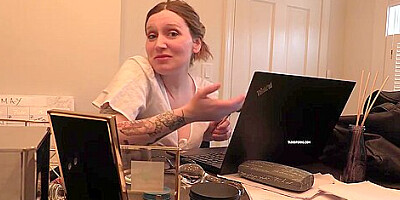 Bettie Bondage – The Free-use Workplace