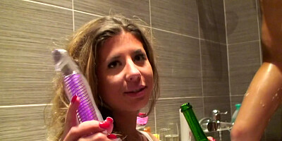 Alice Miller & Christina Schmidt & Kiki & Ophelia & Vicktoria Tiffany in lesbians enjoying lusty college sex party