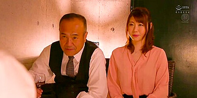 [jul-746] A Married Woman Secretary, Immersed In Sweat And Kisses, Having Creampie Sex In The Presidents Office Shes A Sexual Genius. A Super Massive Fresh Face Discovery And Here She Is, Making Her Appearance In The Series. Minami Yasu Scene 6